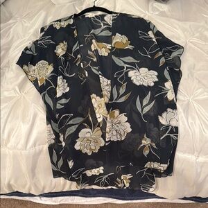 Emory Park Floral Kimono Top - Black and Gold